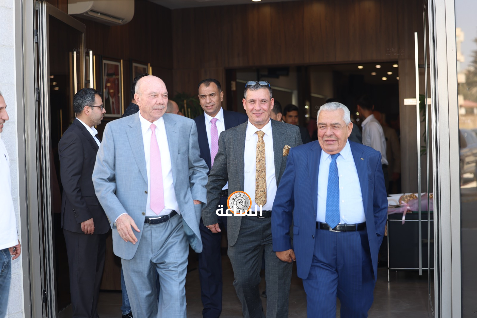 Madar Al-Saa Images 0.40159876848037834