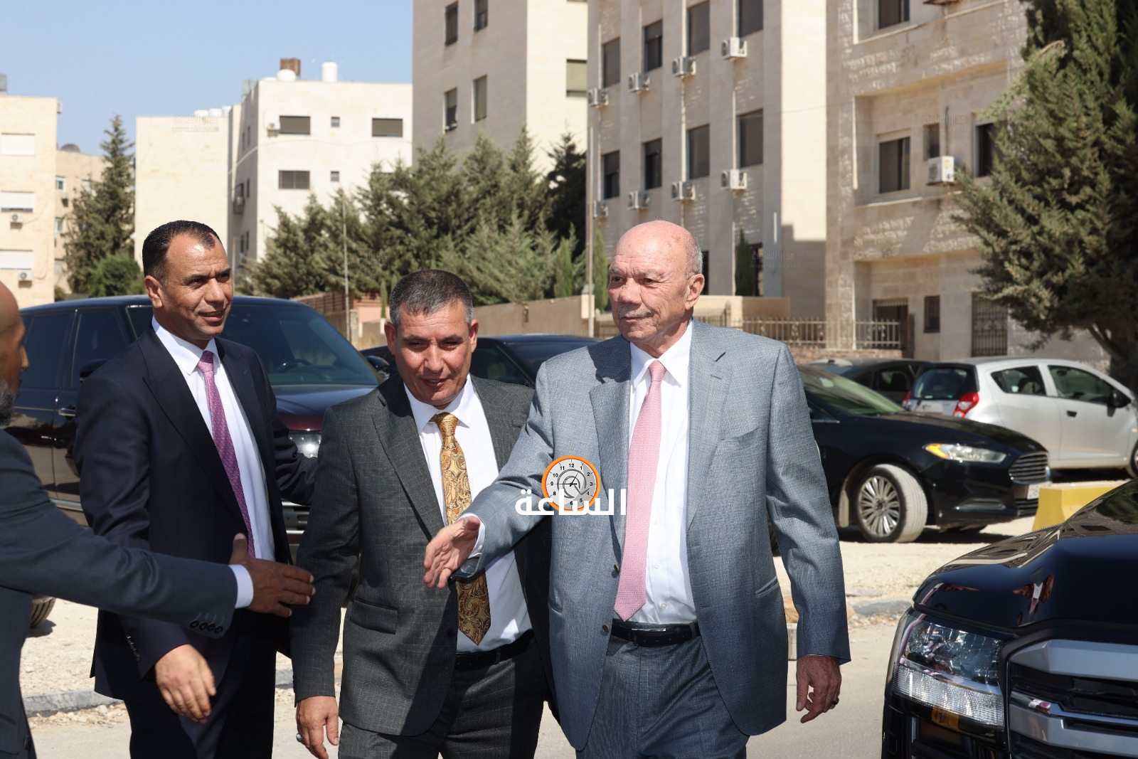 Madar Al-Saa Images 0.9536116705954635