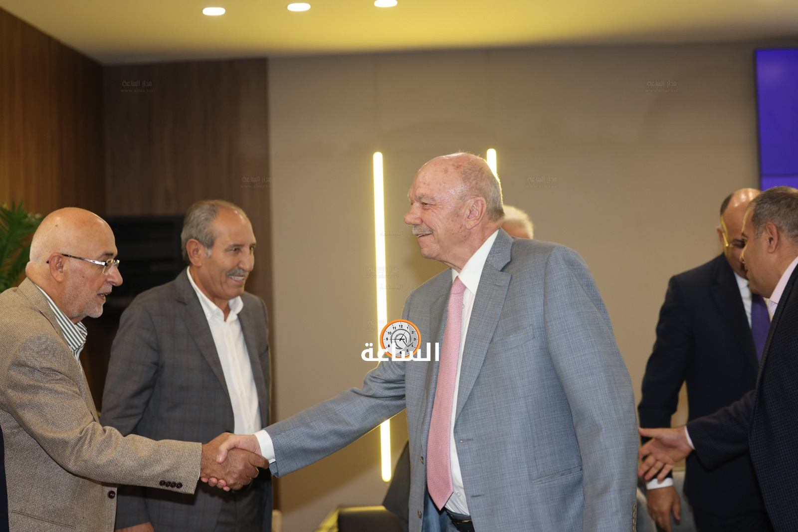 Madar Al-Saa Images 0.5154117703739223