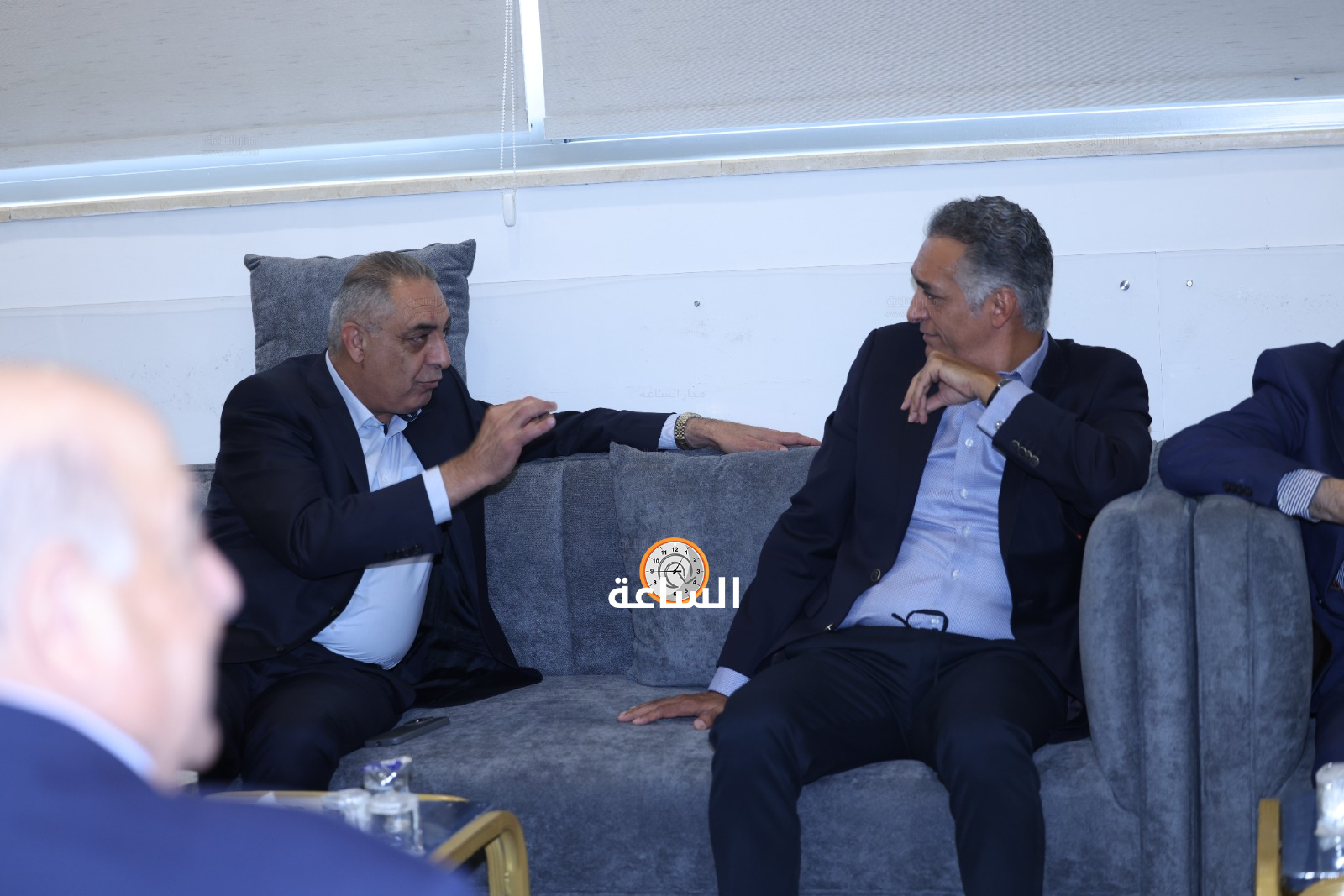 Madar Al-Saa Images 0.44893388521474176
