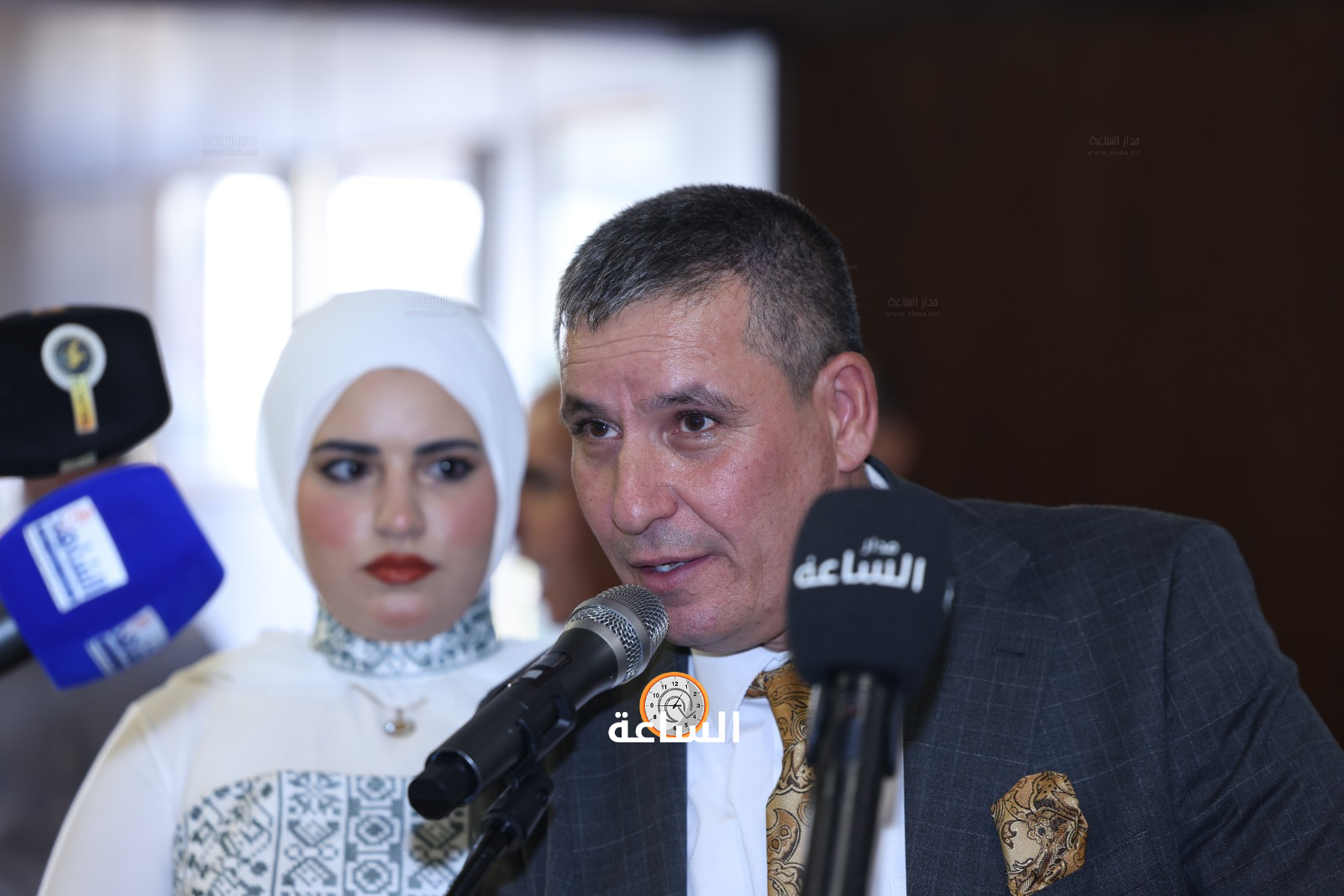 Madar Al-Saa Images 0.4302388424986676