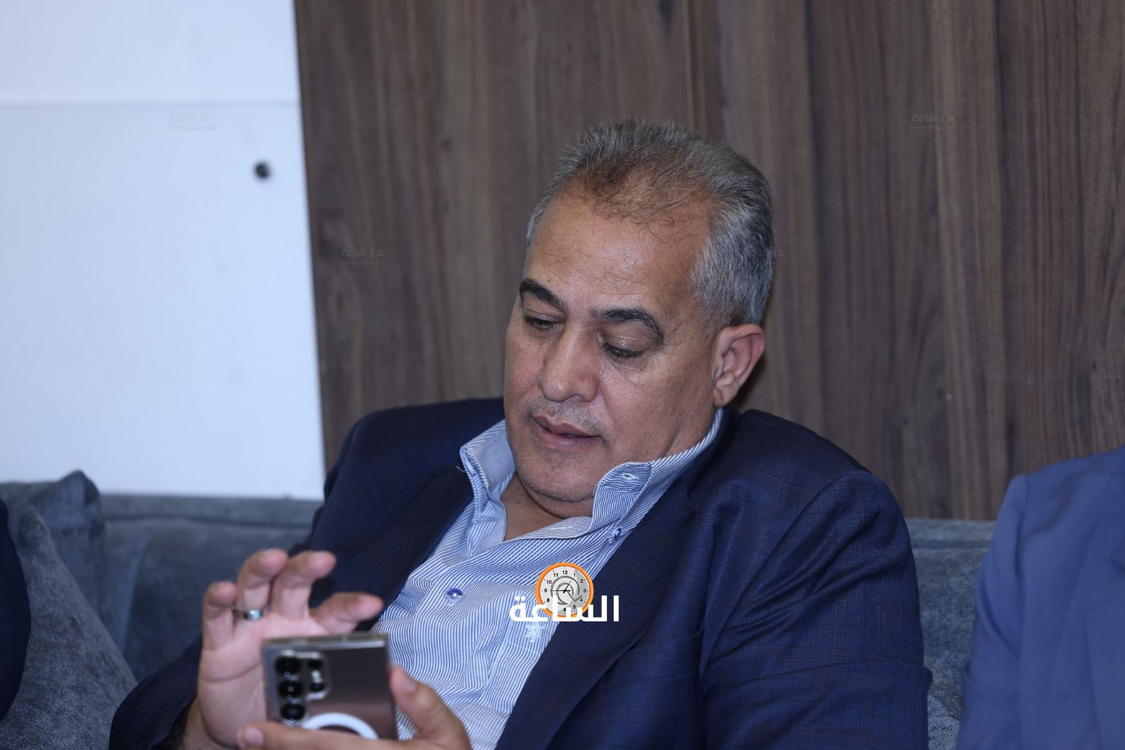 Madar Al-Saa Images 0.43835103431205125