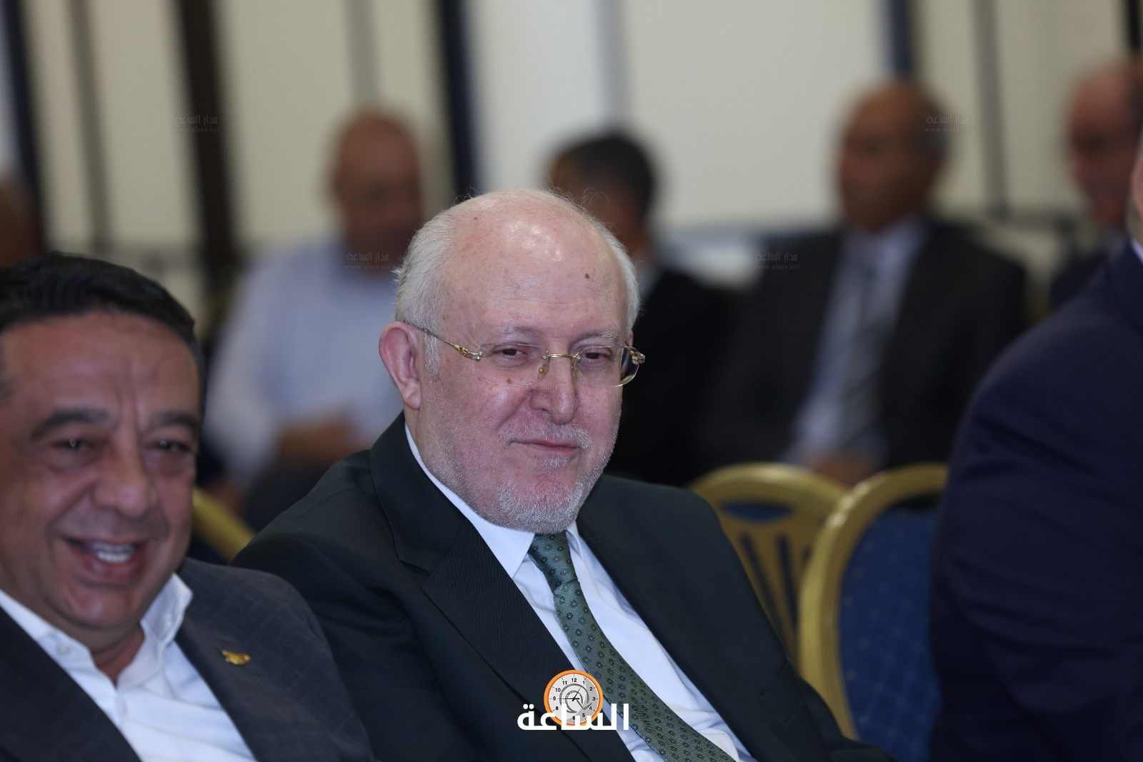 Madar Al-Saa Images 0.8733110730251223