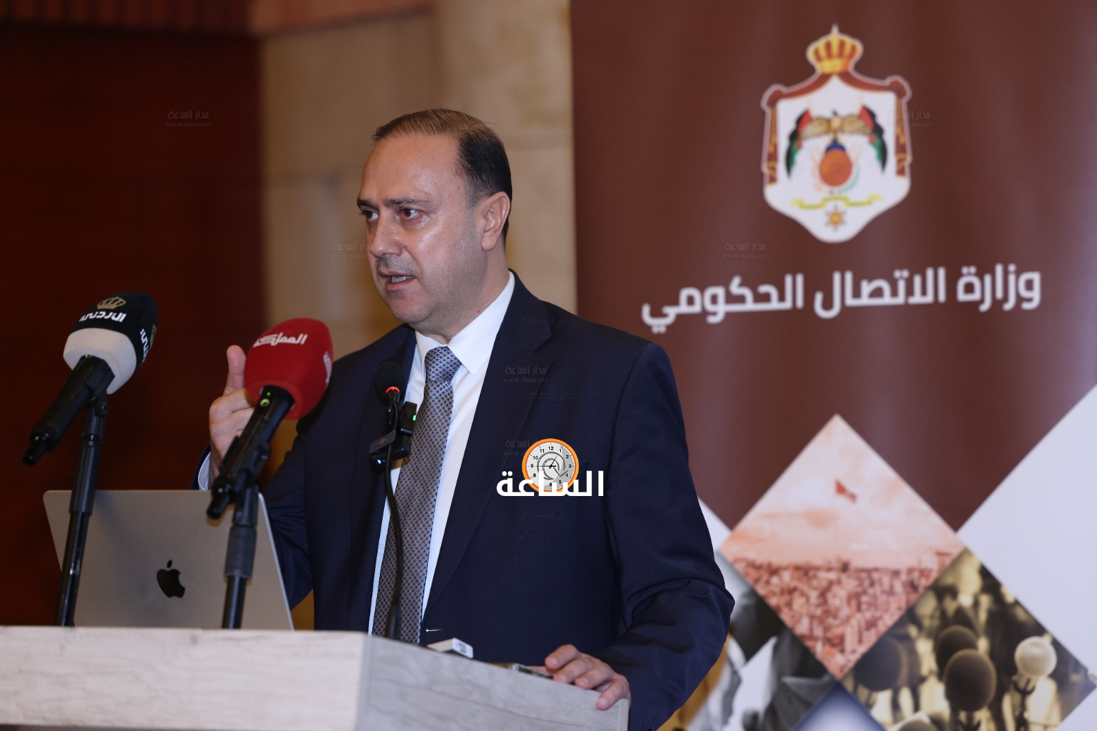 Madar Al-Saa Images 0.39479454691143945