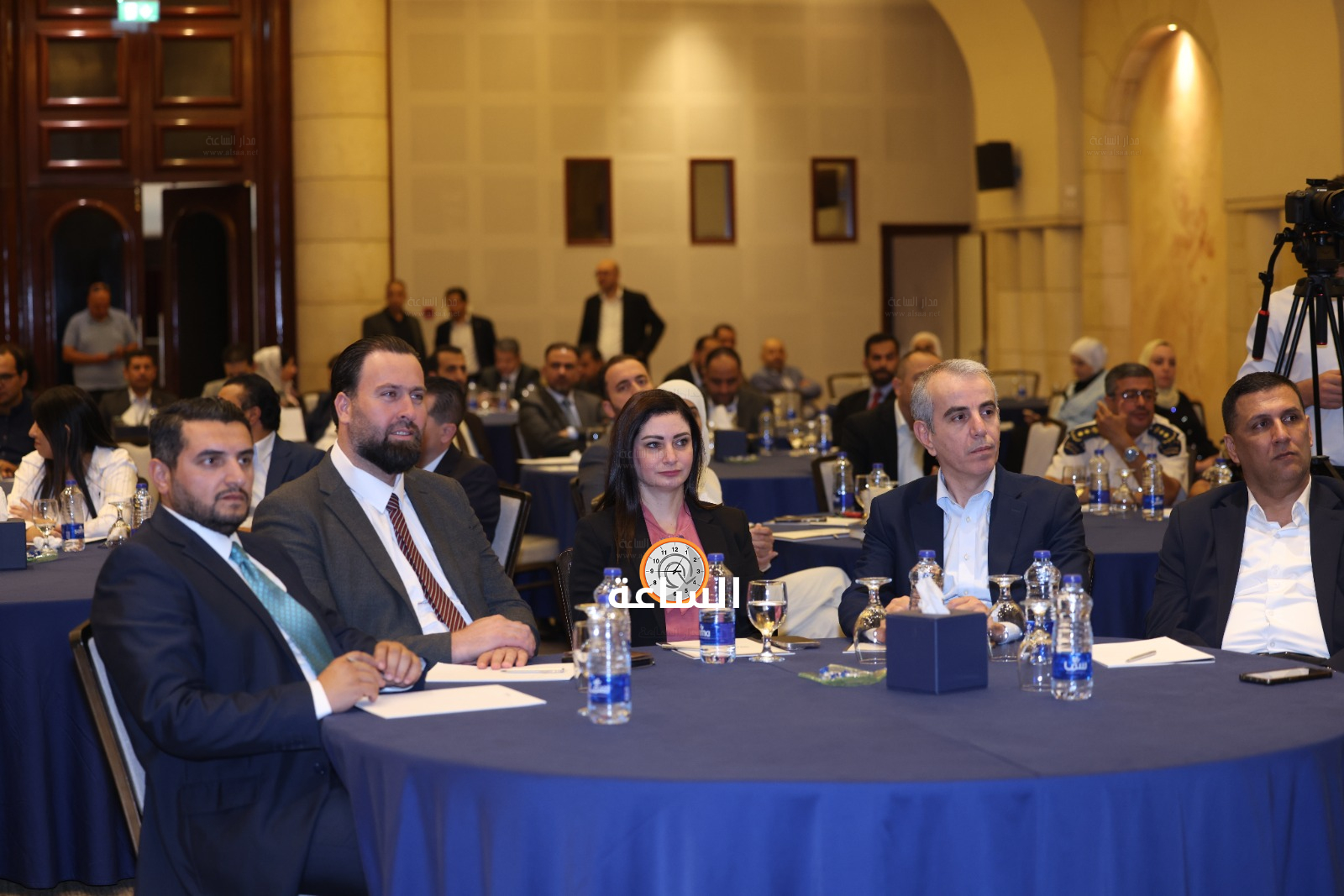 Madar Al-Saa Images 0.8791214668040467