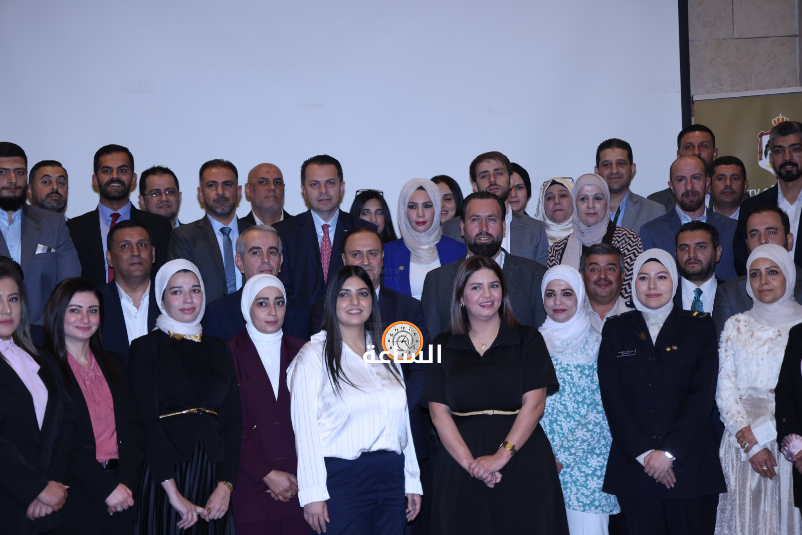 Madar Al-Saa Images 0.42667800545097045