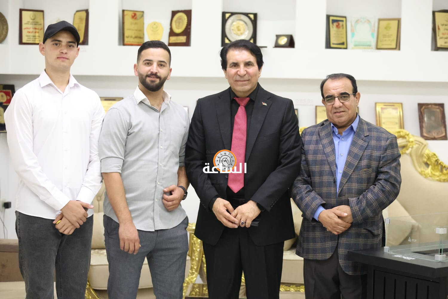 Madar Al-Saa Images 0.033001821404963216