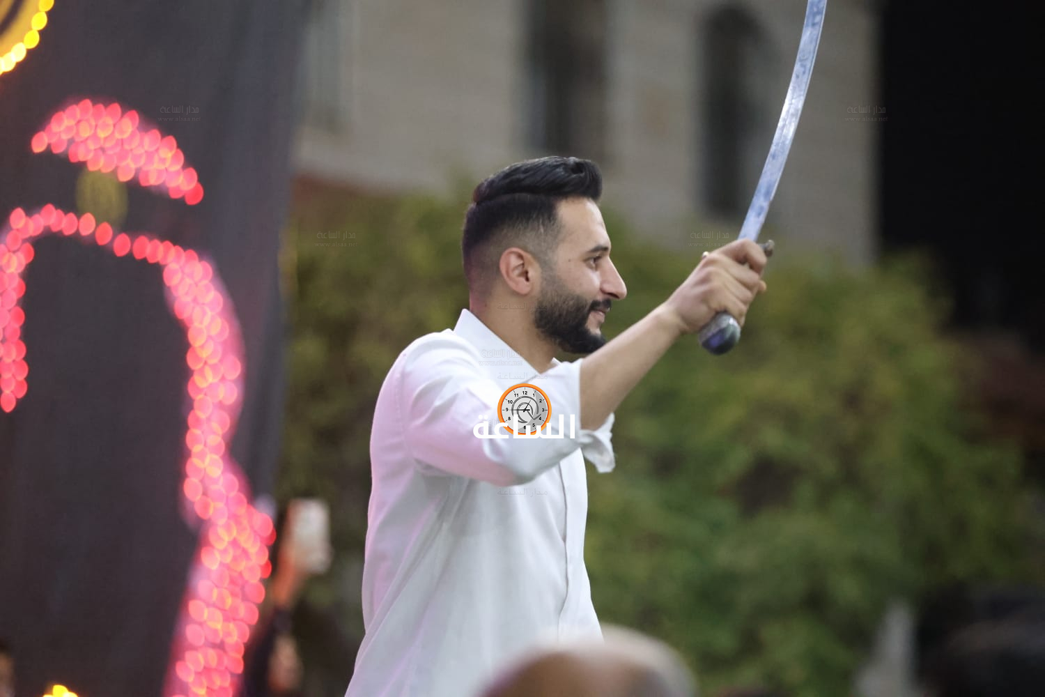 Madar Al-Saa Images 0.37910385187687323
