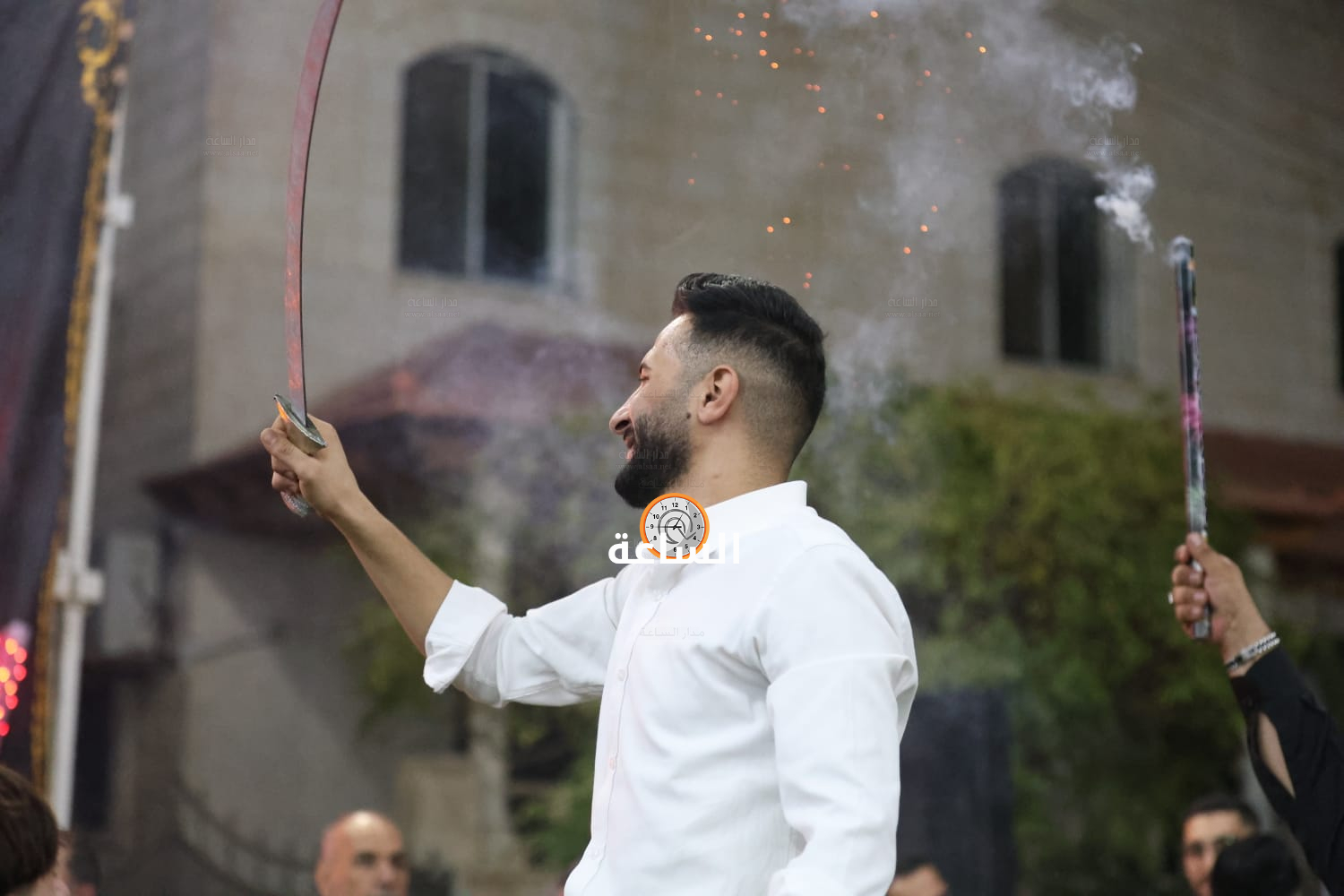 Madar Al-Saa Images 0.7180925107141083