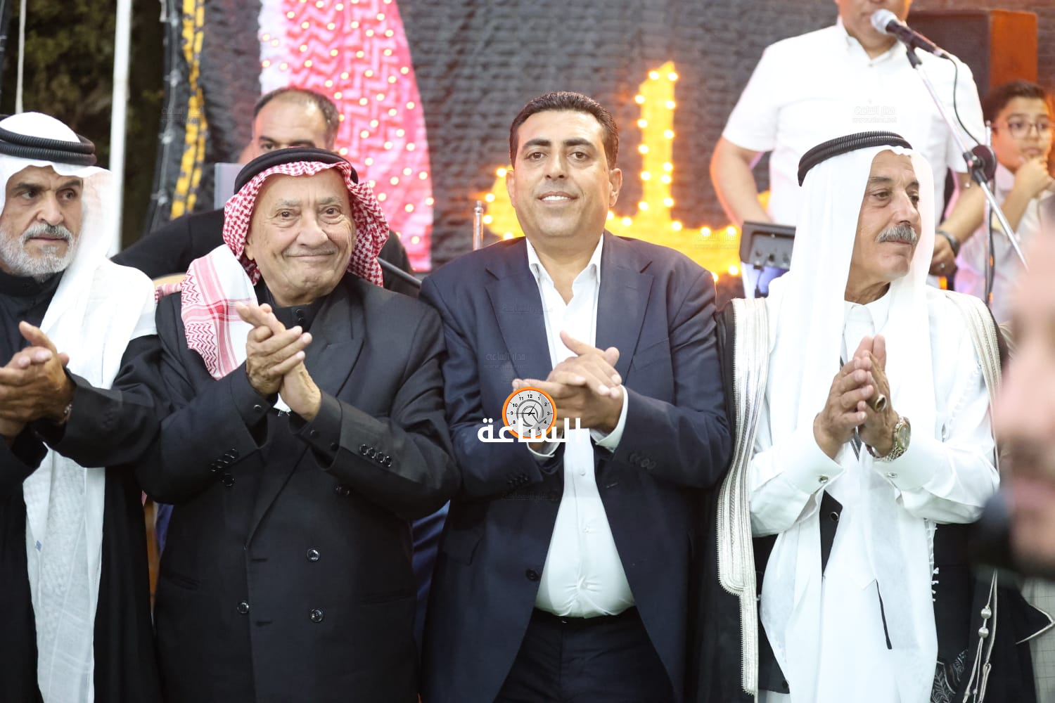 Madar Al-Saa Images 0.6408815360098974