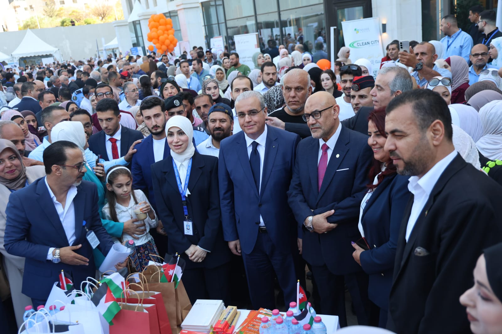 Madar Al-Saa Images 0.15251321529133954