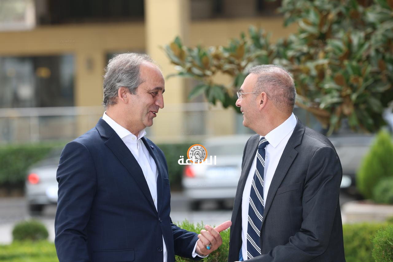 Madar Al-Saa Images 0.6749927723852409