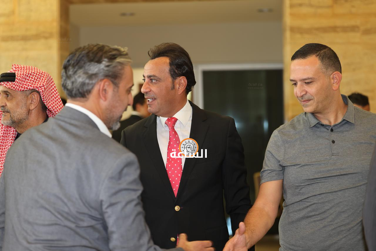 Madar Al-Saa Images 0.009534513442224446