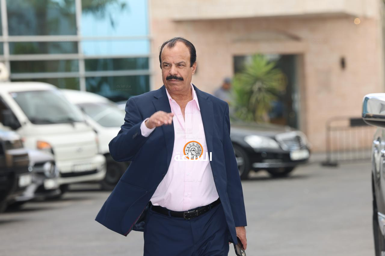 Madar Al-Saa Images 0.3444124158709335