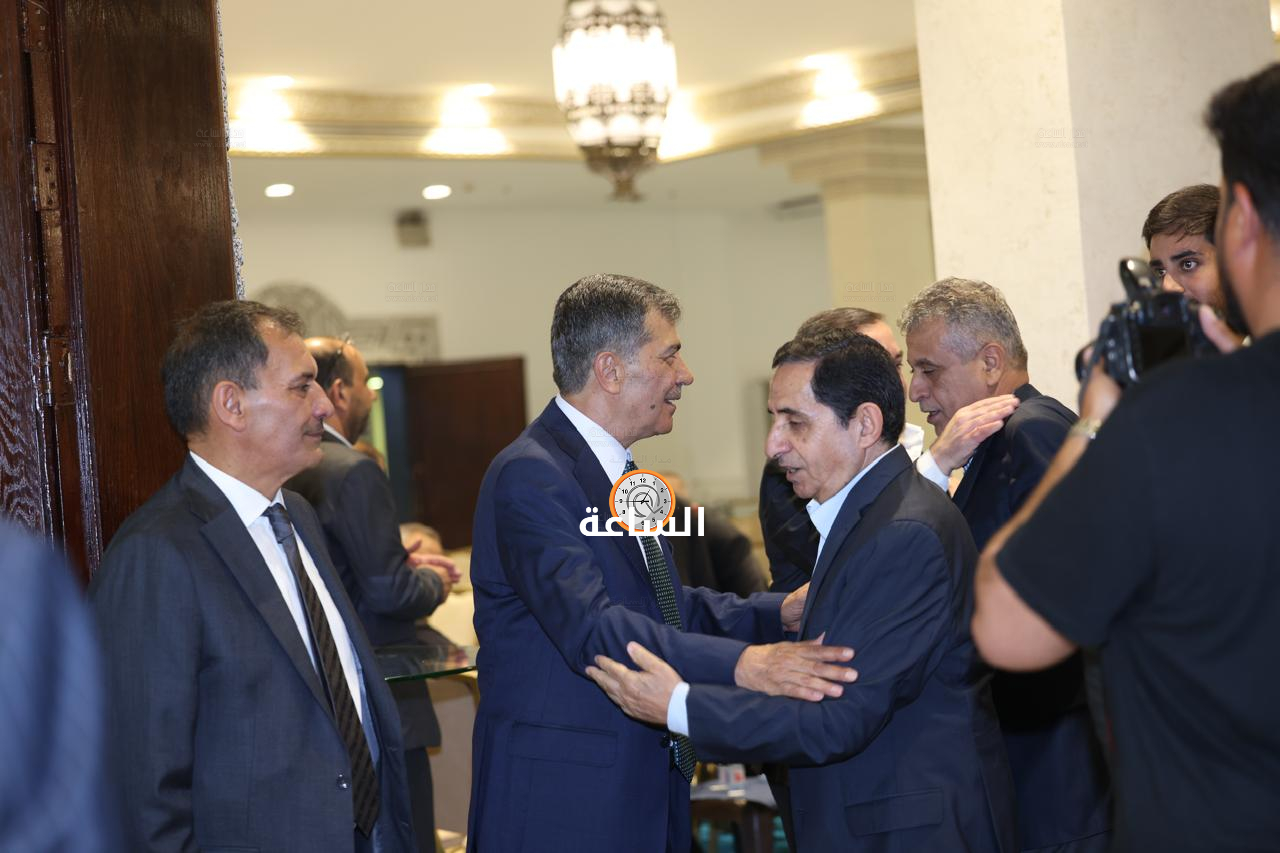 Madar Al-Saa Images 0.1585674590132634