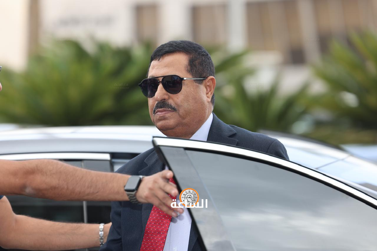 Madar Al-Saa Images 0.3798127975501916