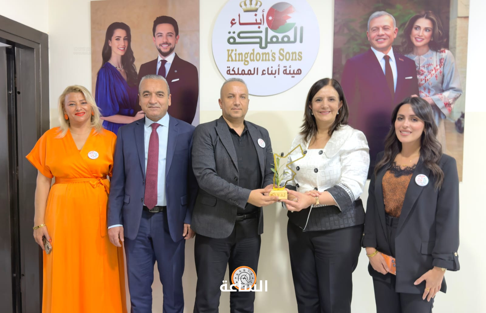 Madar Al-Saa Images 0.561836231875647