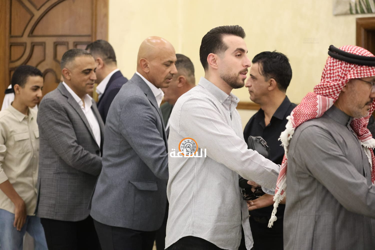 Madar Al-Saa Images 0.3856459746059643