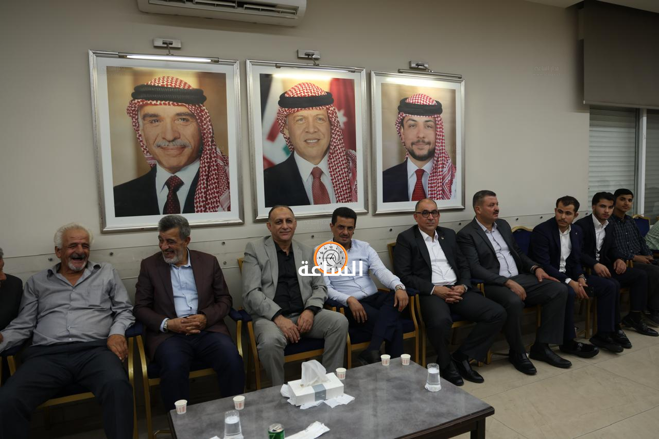 Madar Al-Saa Images 0.0209171438188831
