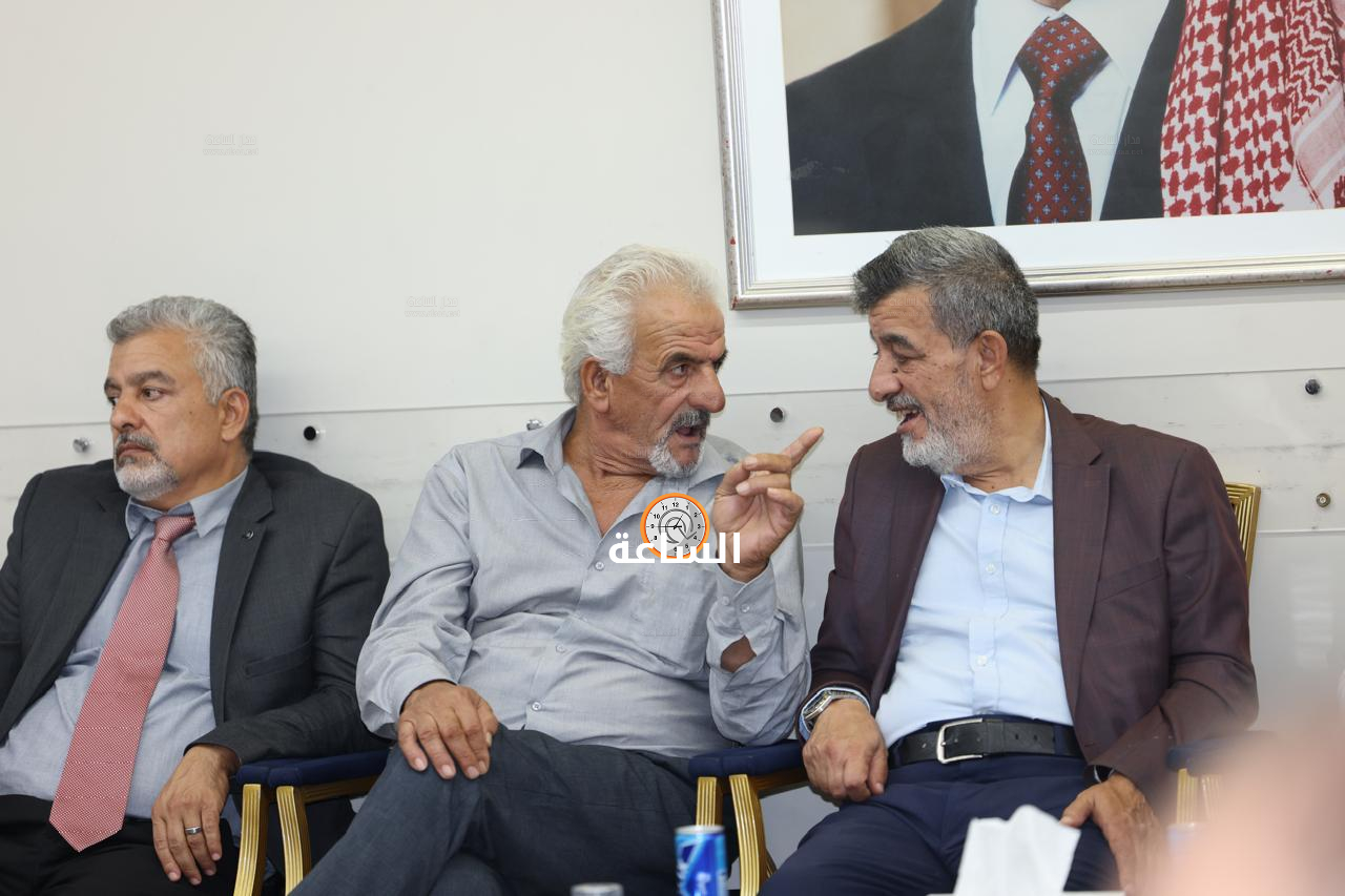 Madar Al-Saa Images 0.8997188073738669