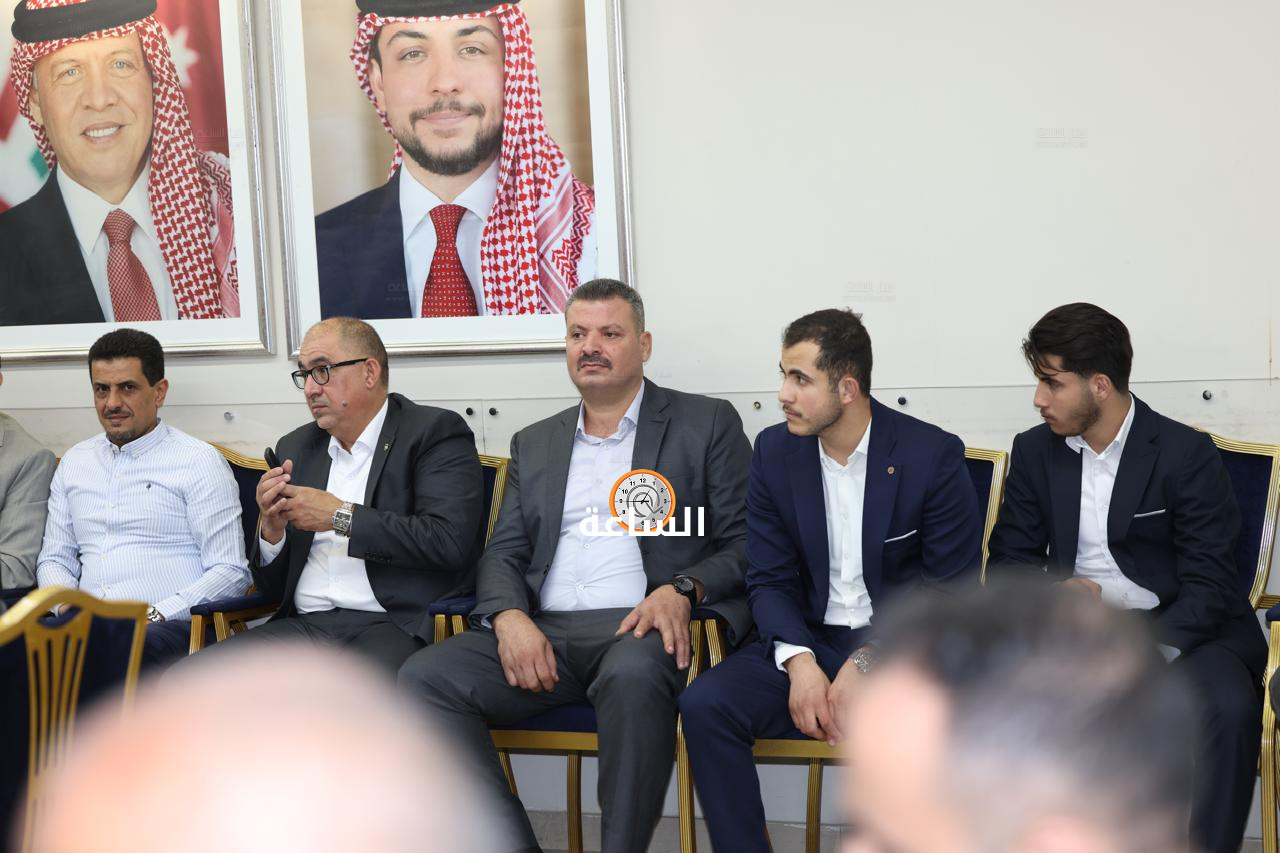 Madar Al-Saa Images 0.41877672323237747