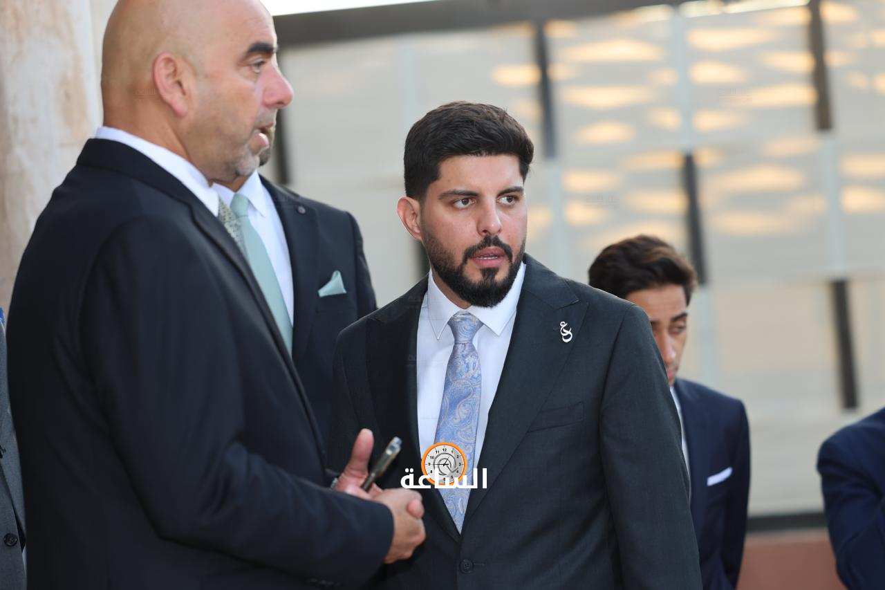 Madar Al-Saa Images 0.38463772026709686