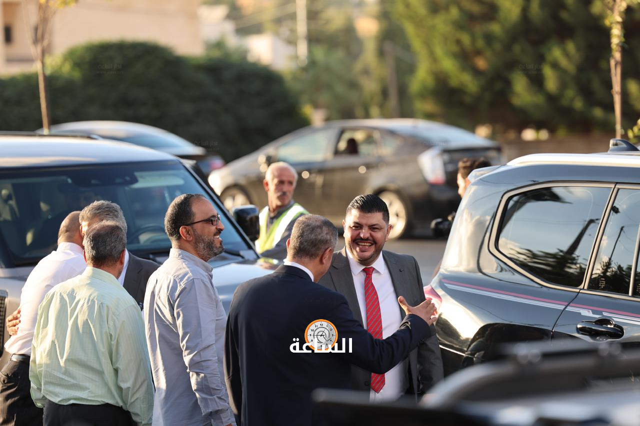 Madar Al-Saa Images 0.5608292808903881