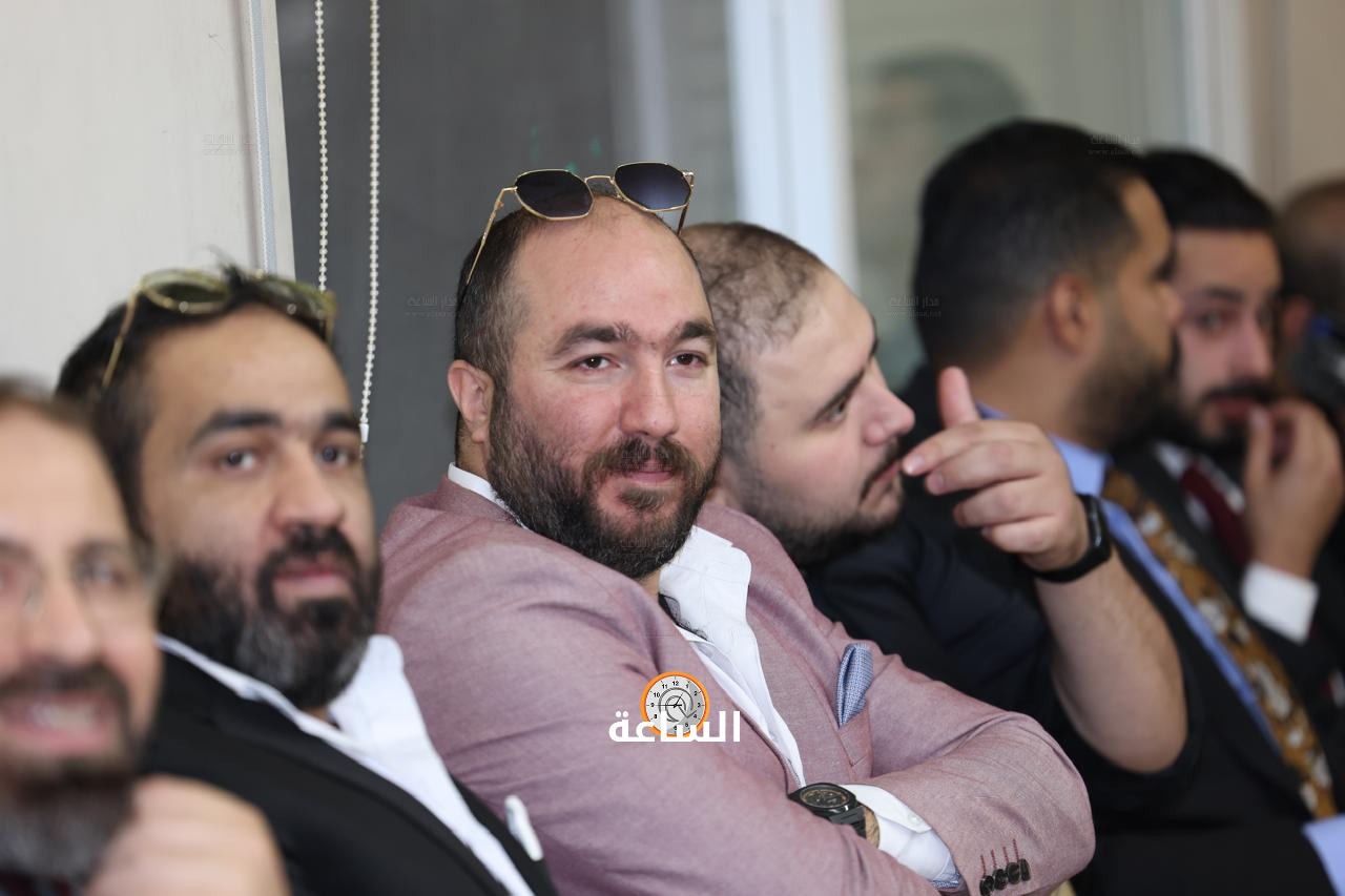 Madar Al-Saa Images 0.3900167787931422