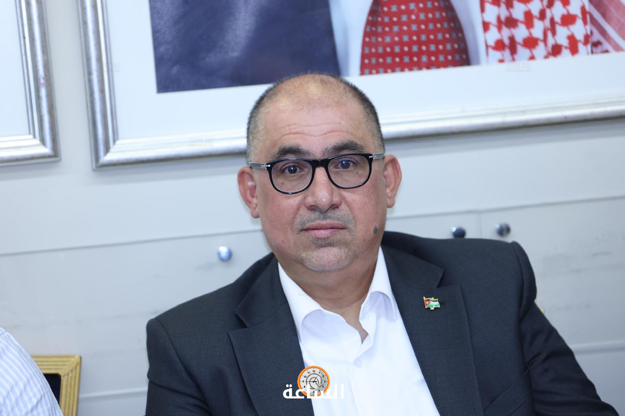 Madar Al-Saa Images 0.3515757311333578