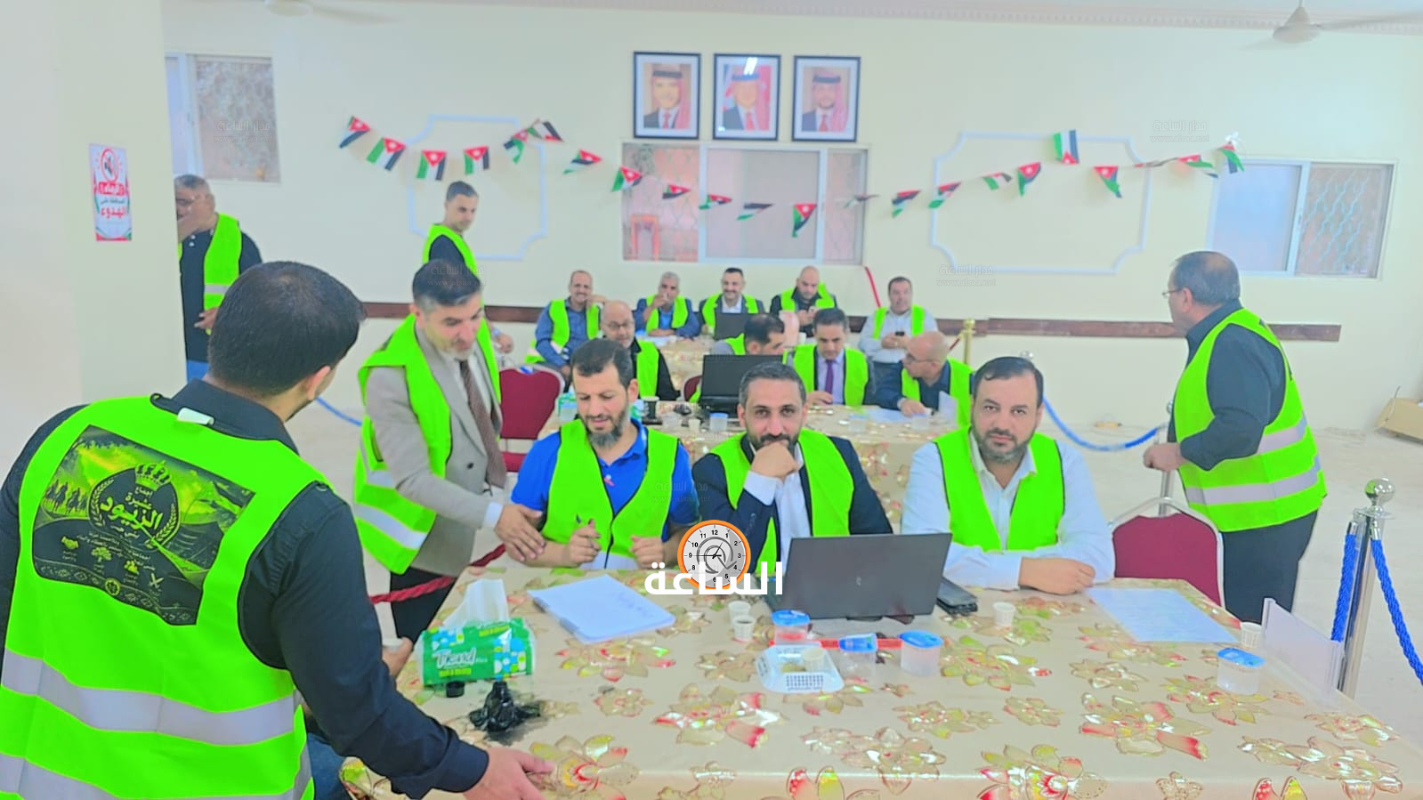 Madar Al-Saa Images 0.4989636440899876