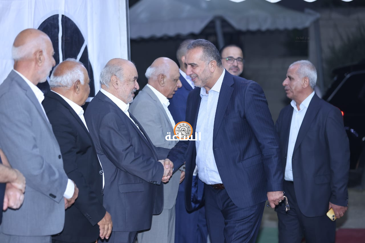 Madar Al-Saa Images 0.12444118431243323