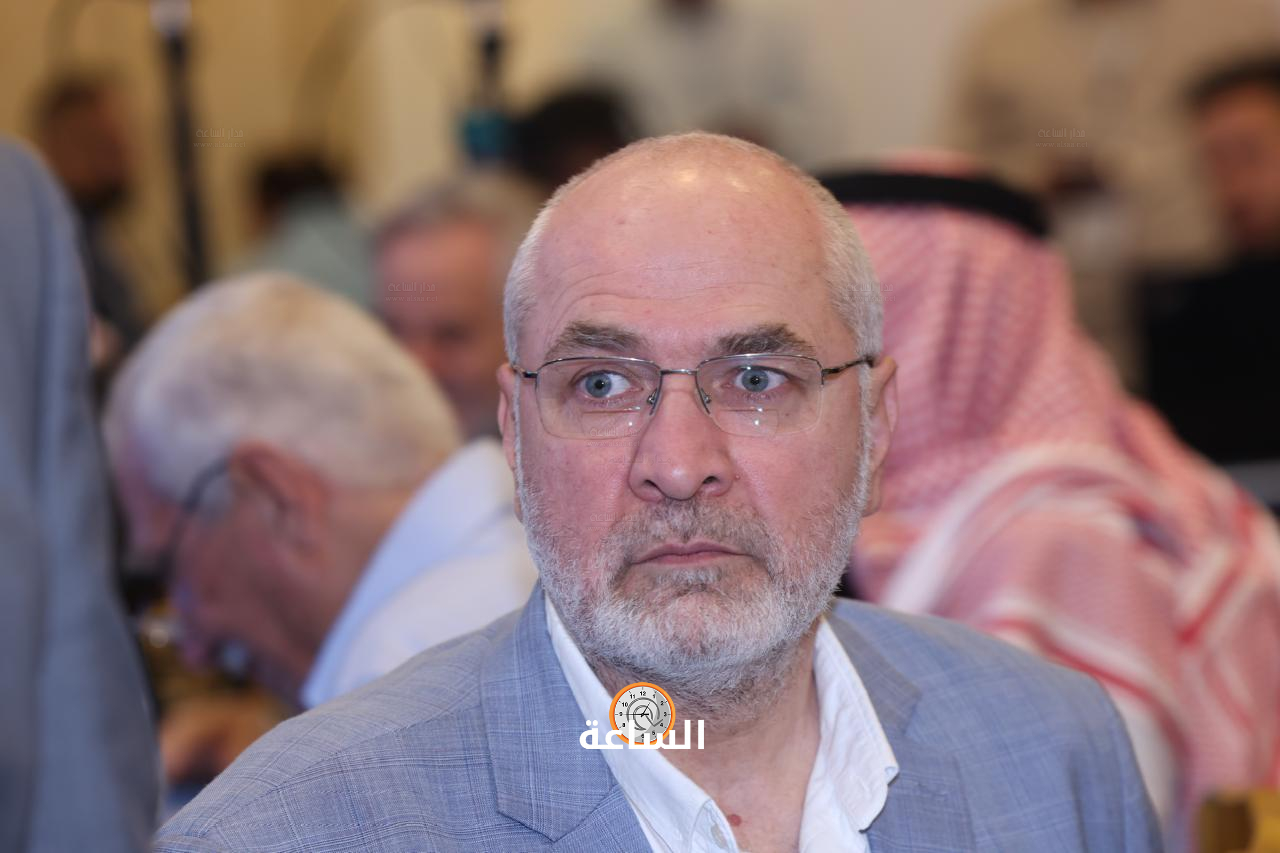 Madar Al-Saa Images 0.8681147862103161
