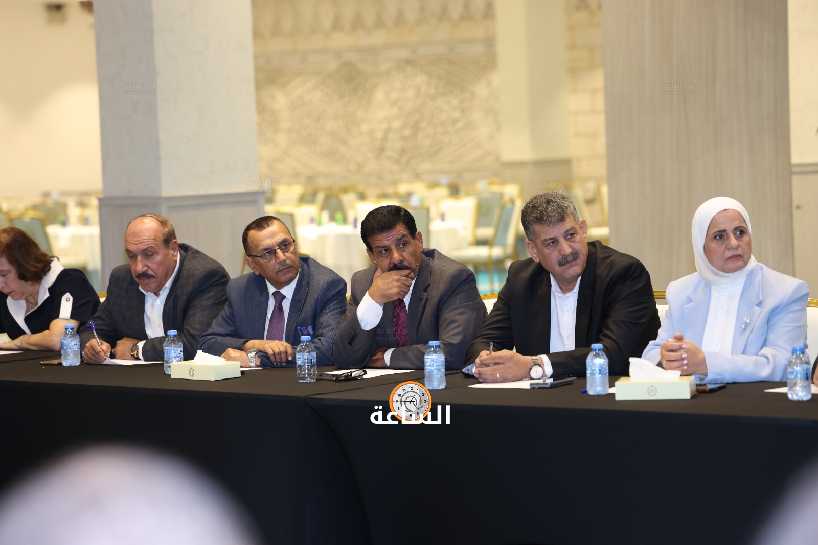Madar Al-Saa Images 0.8901338777076434