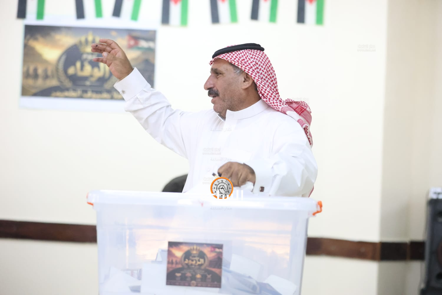 Madar Al-Saa Images 0.9584961170240459