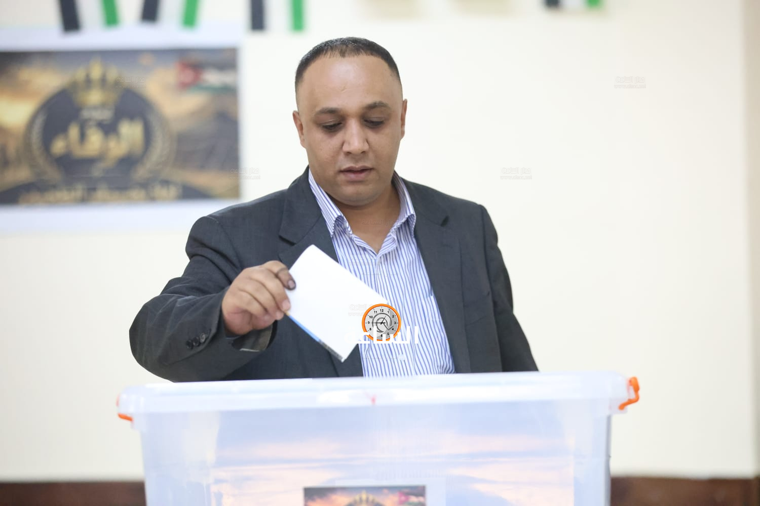 Madar Al-Saa Images 0.3318825618454848
