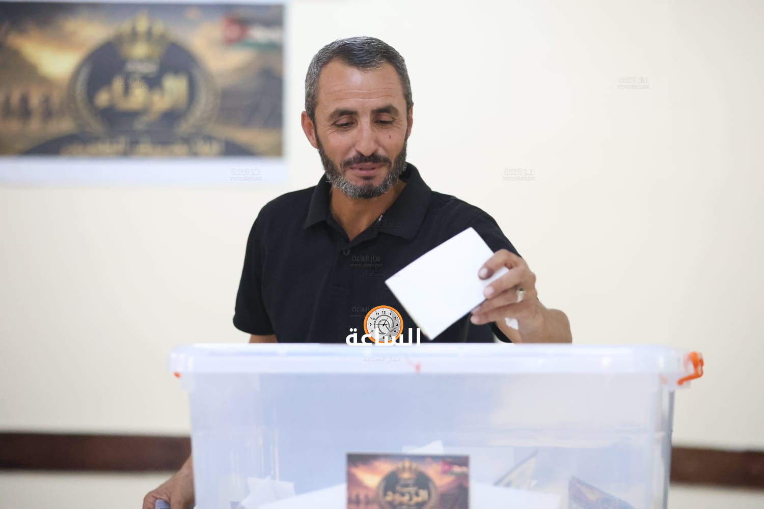 Madar Al-Saa Images 0.22215569237977817