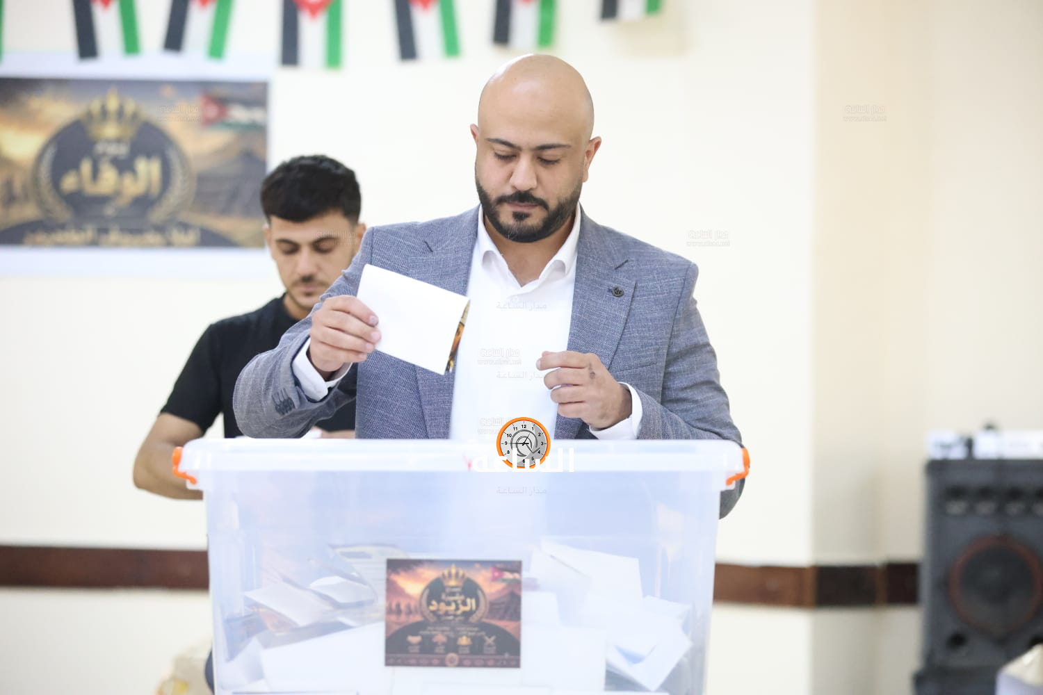 Madar Al-Saa Images 0.5160083663385839