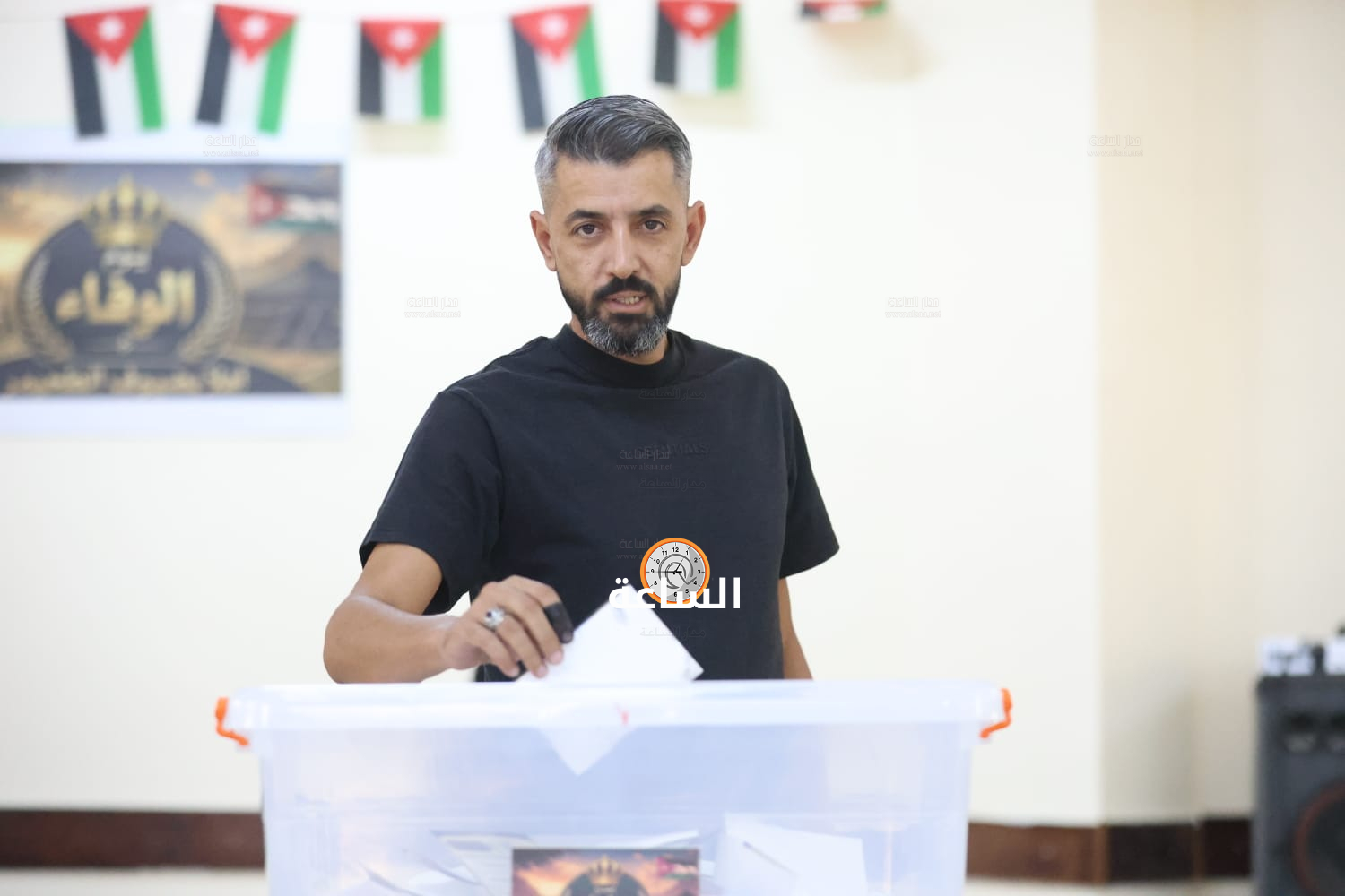 Madar Al-Saa Images 0.25742795988581924