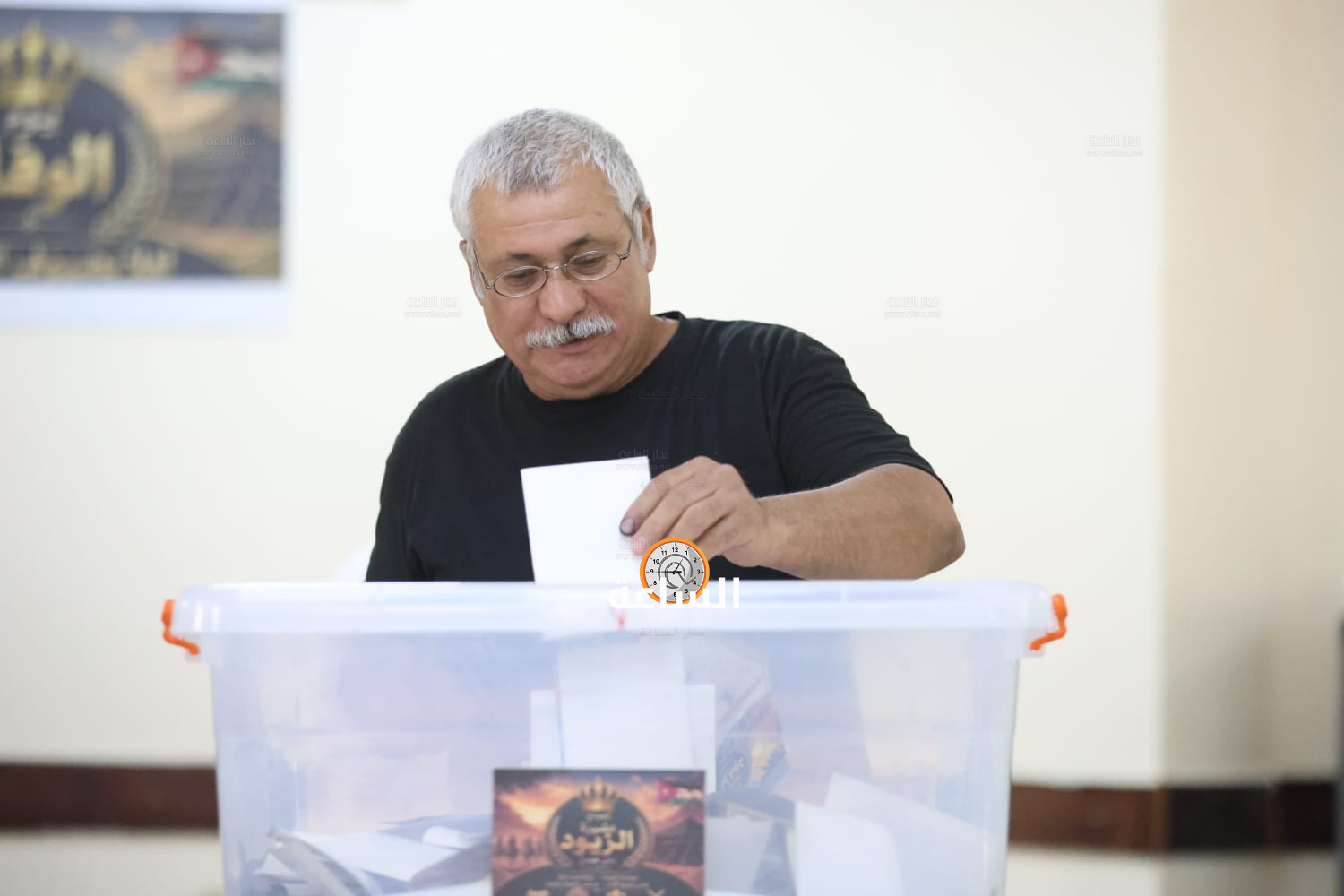 Madar Al-Saa Images 0.8580386947800303