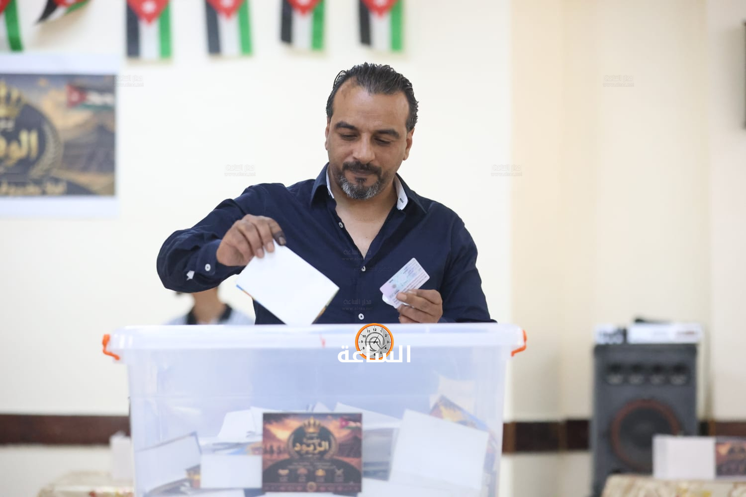 Madar Al-Saa Images 0.5335824345200082