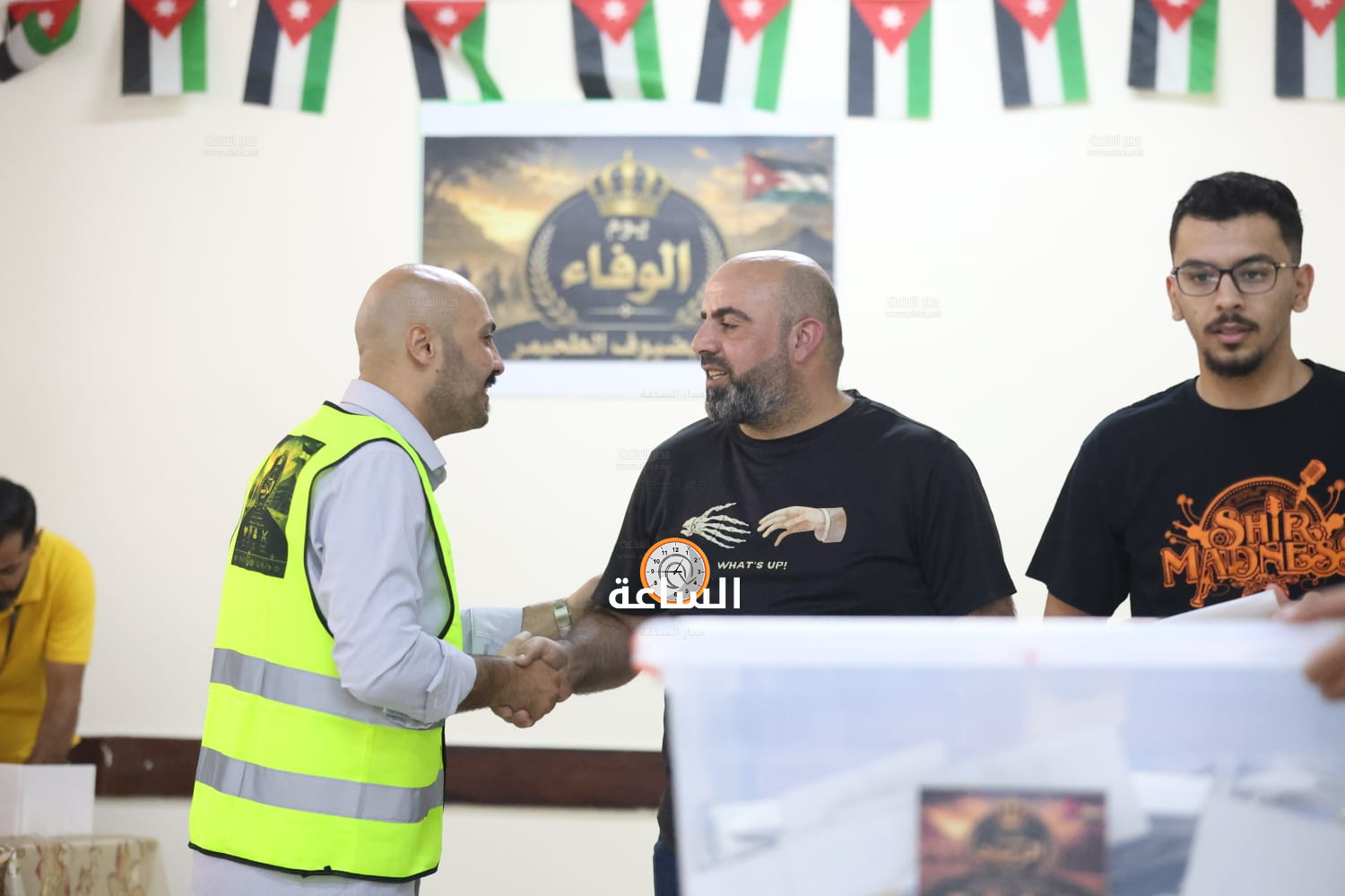 Madar Al-Saa Images 0.972021691975986
