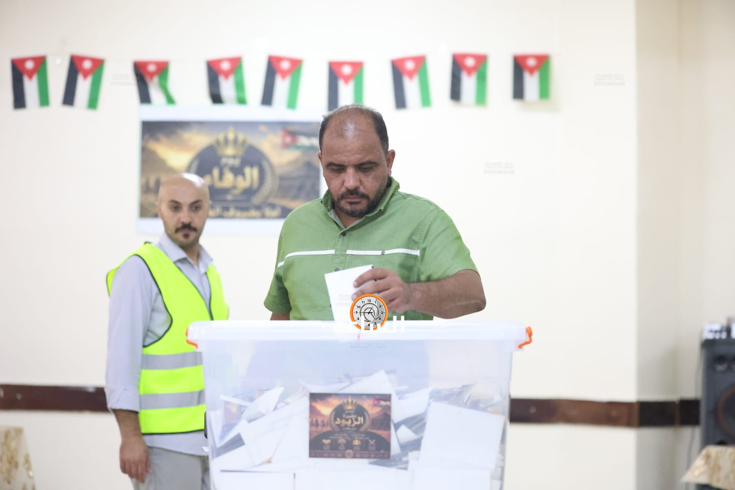 Madar Al-Saa Images 0.9438101145264044
