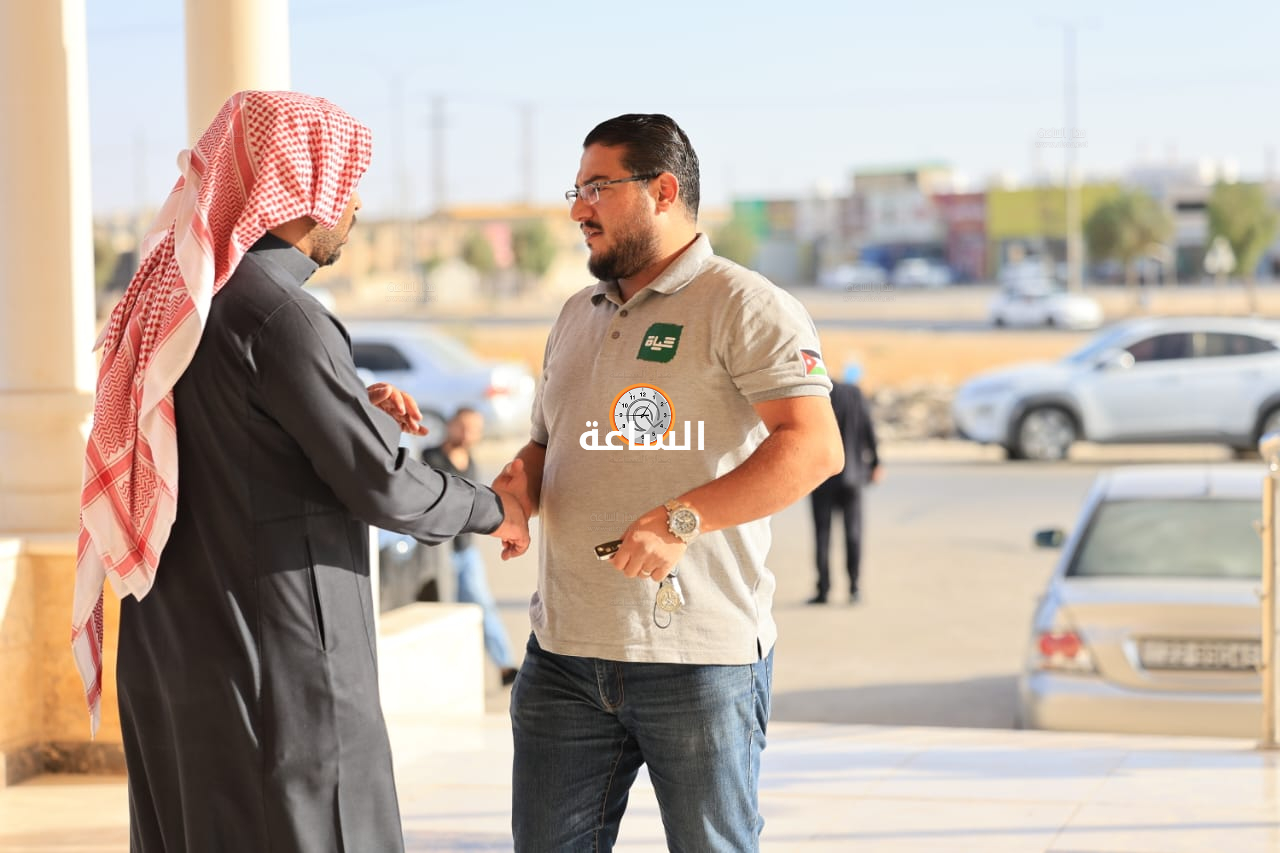 Madar Al-Saa Images 0.2401123948979007