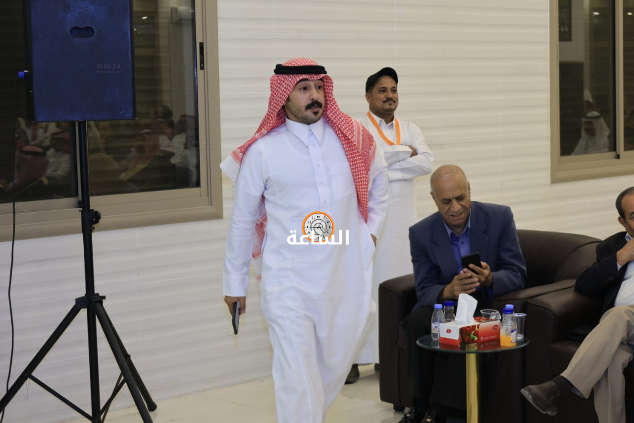 Madar Al-Saa Images 0.9167972327299256