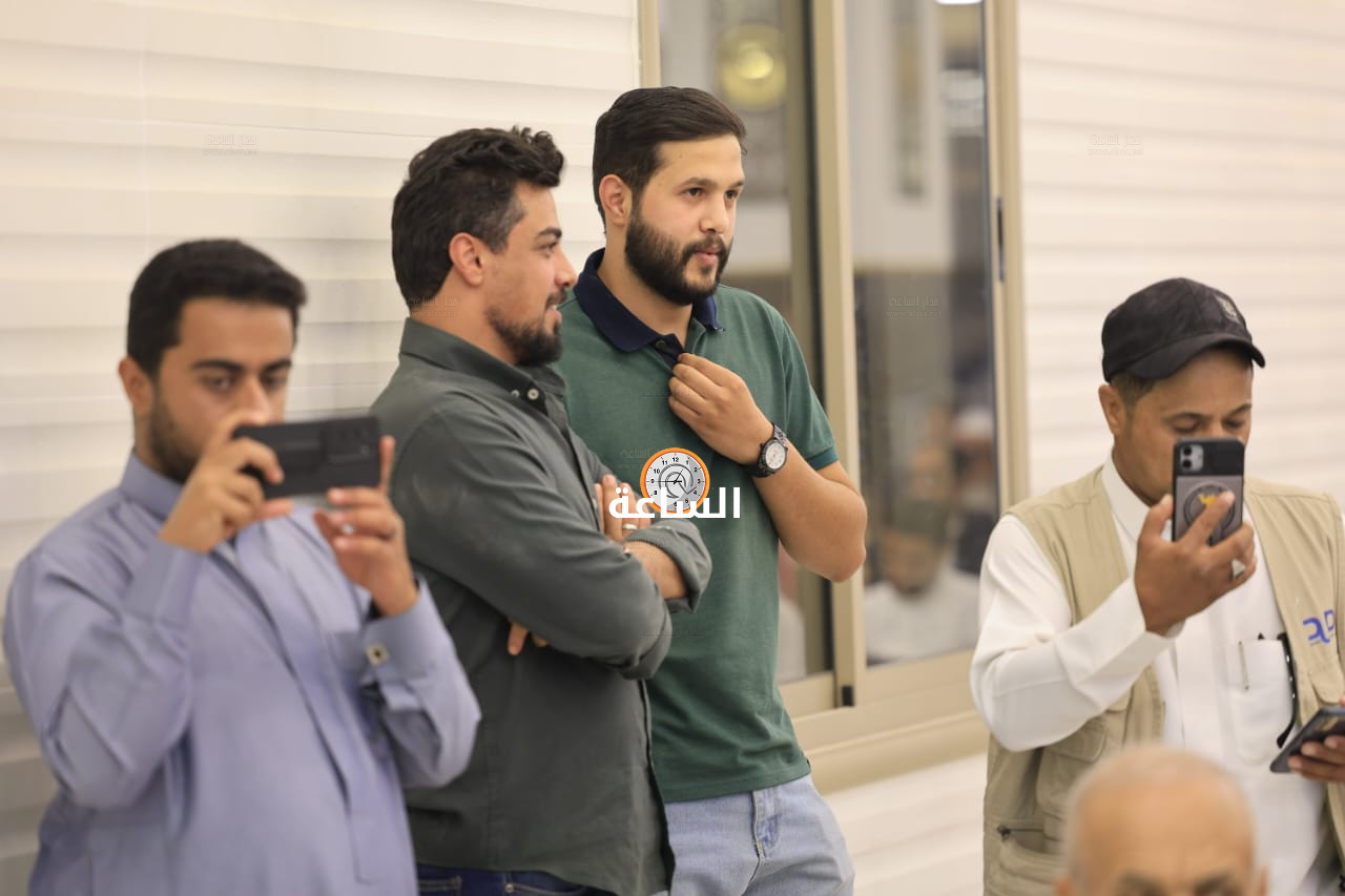 Madar Al-Saa Images 0.03969449536436831