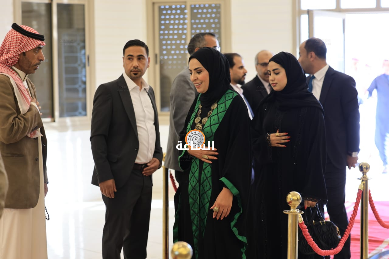 Madar Al-Saa Images 0.010799852876555716