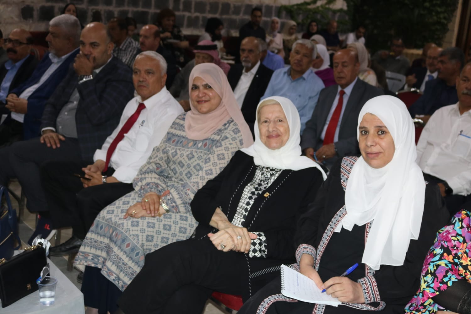 Madar Al-Saa Images 0.3492263643080201