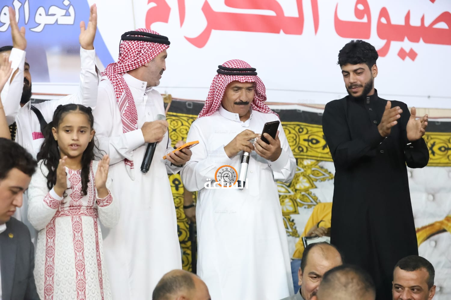 Madar Al-Saa Images 0.8813708375652636