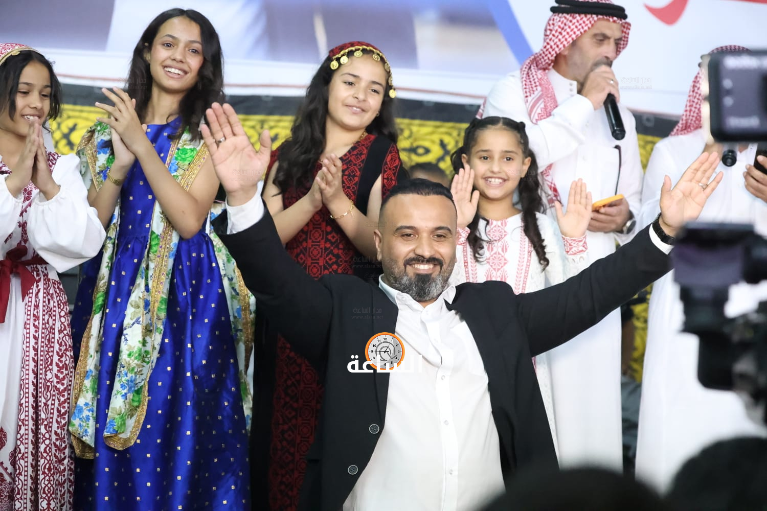 Madar Al-Saa Images 0.0078076143396345055