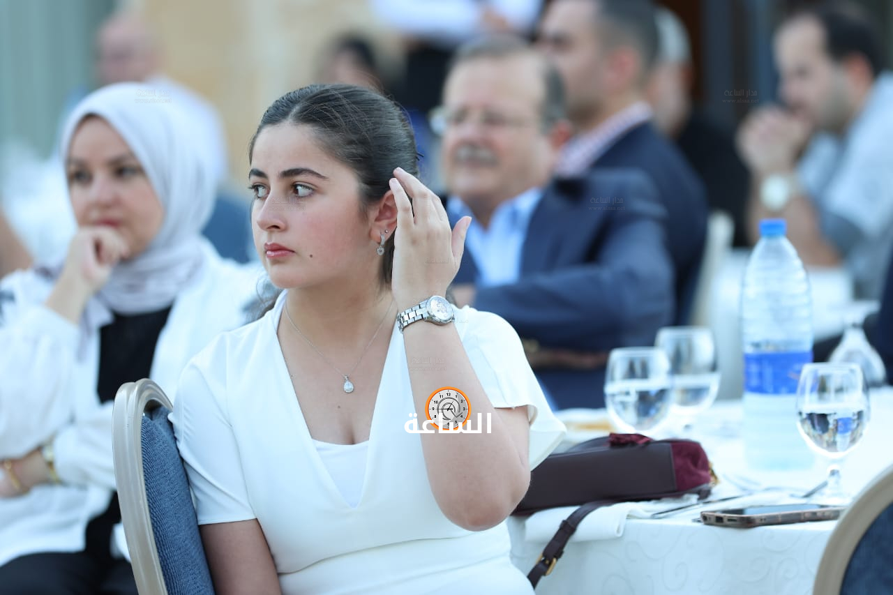 Madar Al-Saa Images 0.3672590450568689